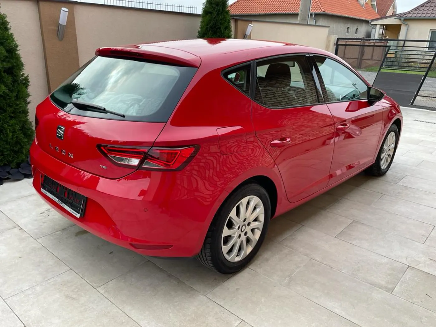 Seat Leon dovezené z Nemecka cez MDPROFI, s. r. o.